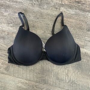 Black Victoria’s Secret Tshirt Push Up Bra
